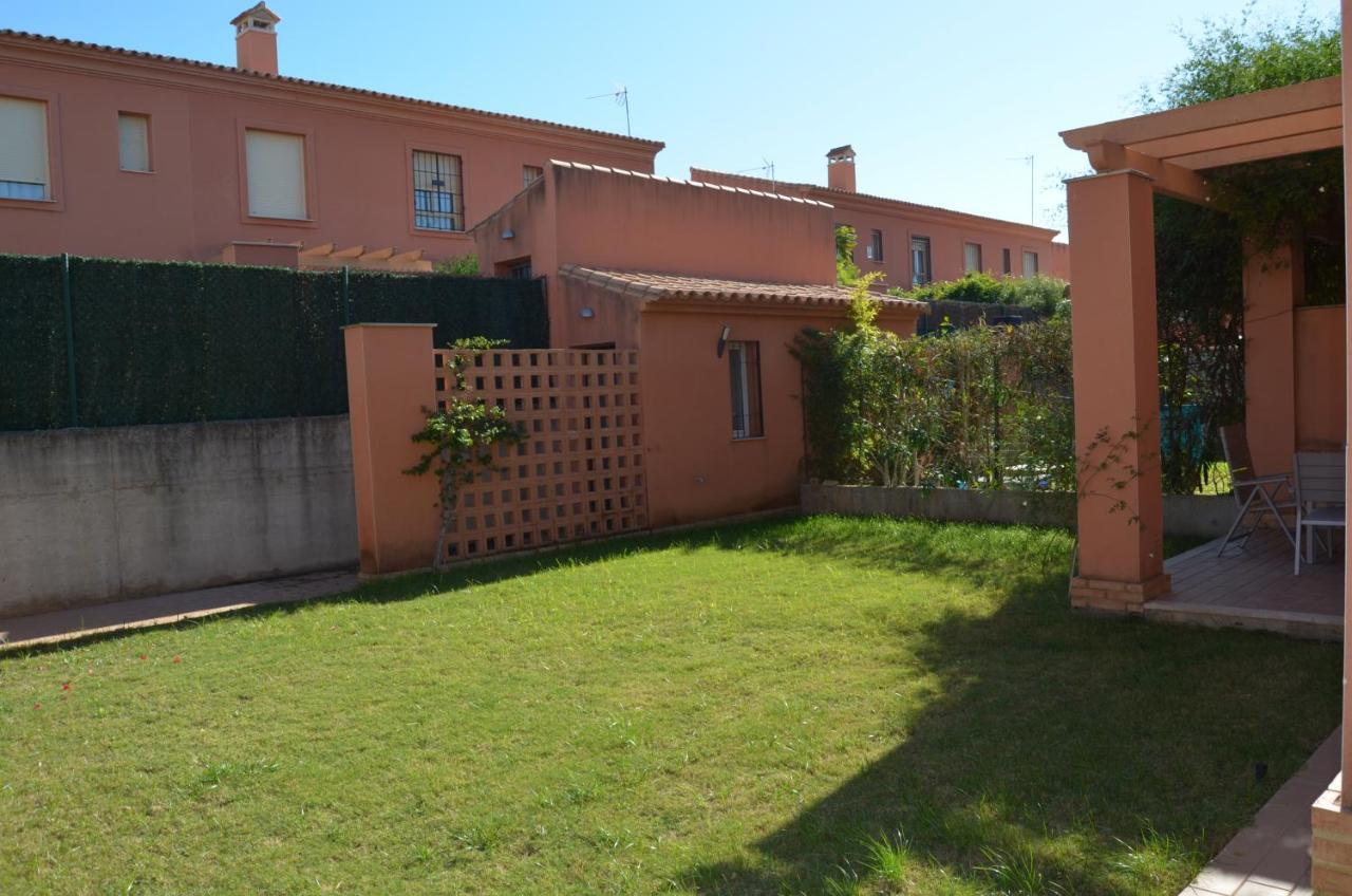 Villa Aznalcazar Sanlucar la Mayor Luaran gambar